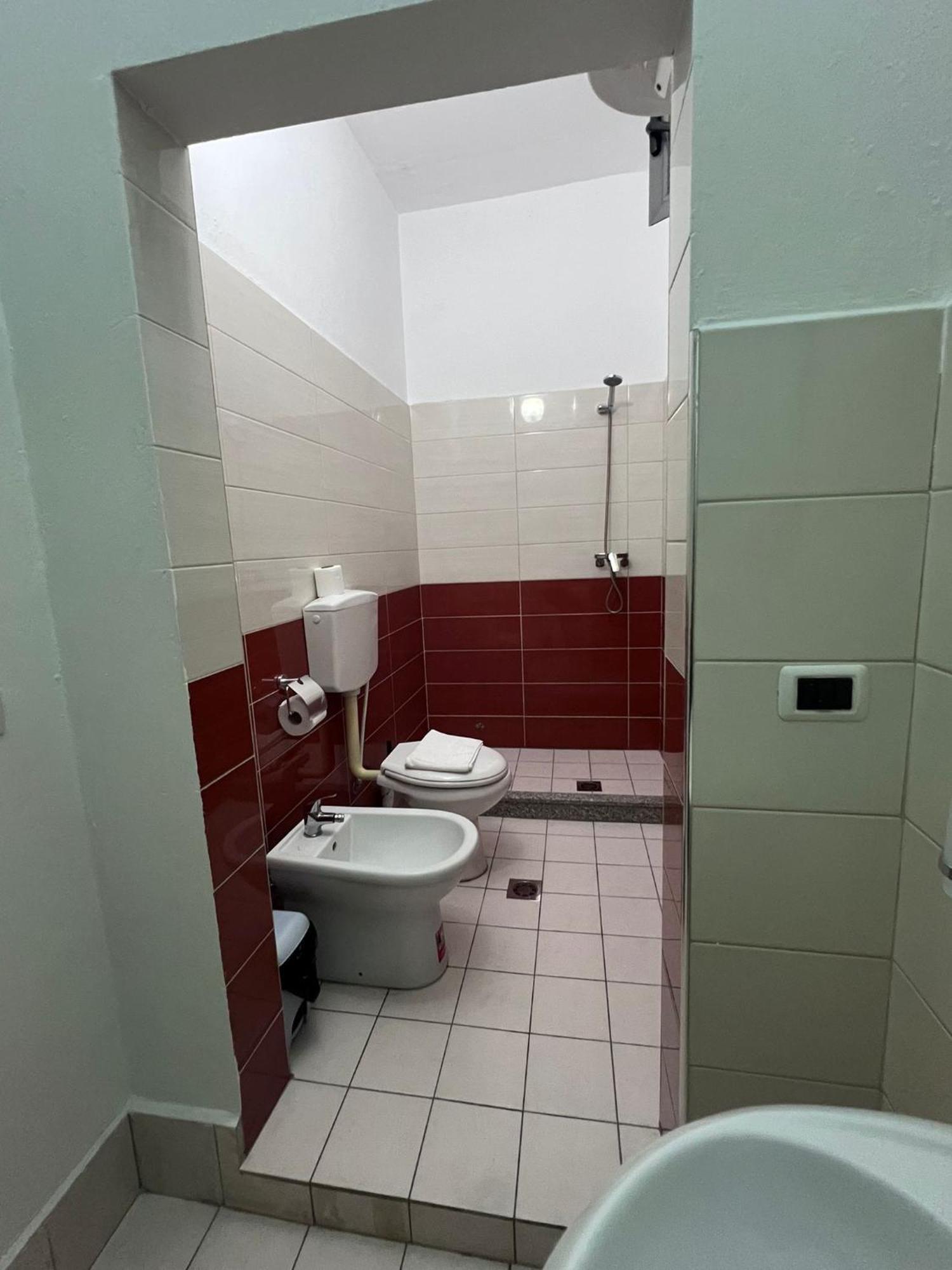 Hostel Internacional Grile ภายนอก รูปภาพ